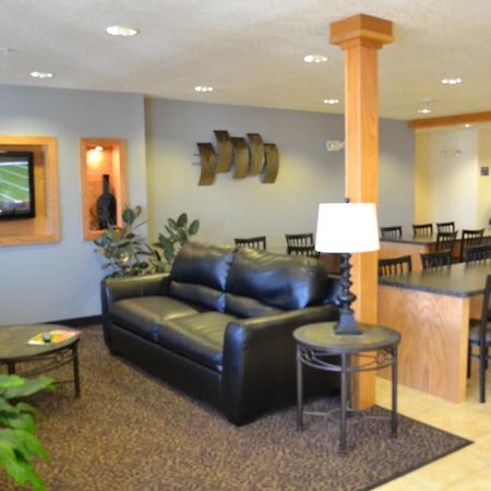 Microtel Inn & Suites Tomah Exteriör bild