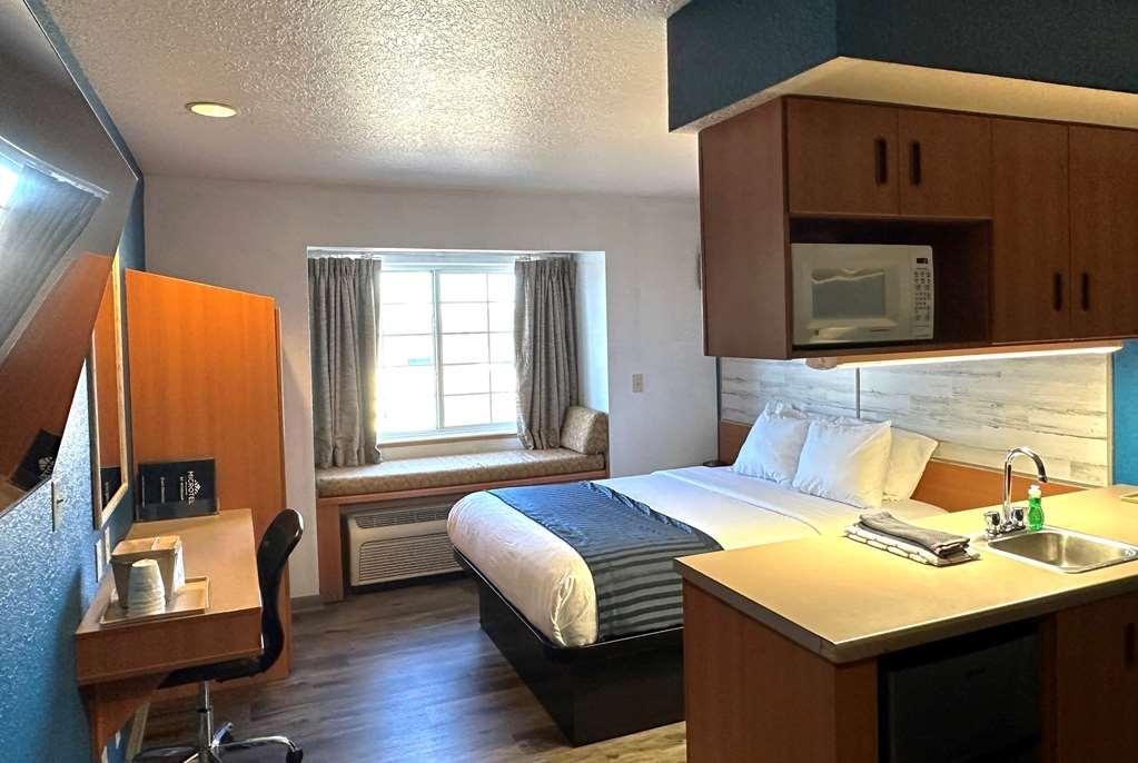 Microtel Inn & Suites Tomah Rum bild