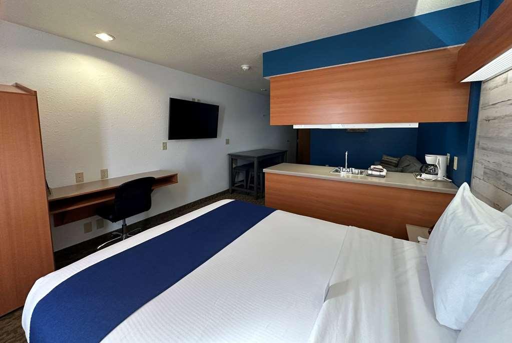 Microtel Inn & Suites Tomah Rum bild
