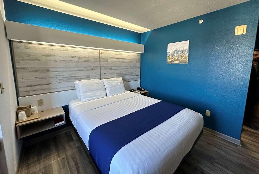 Microtel Inn & Suites Tomah Rum bild